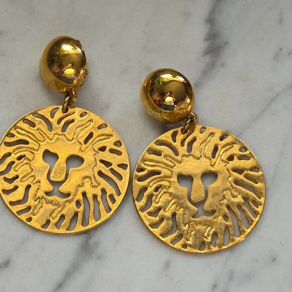 Anne Klein Jewelry - Vintage Anne Klein Lion Medallion Clip On Earrings Gold Tone Statement